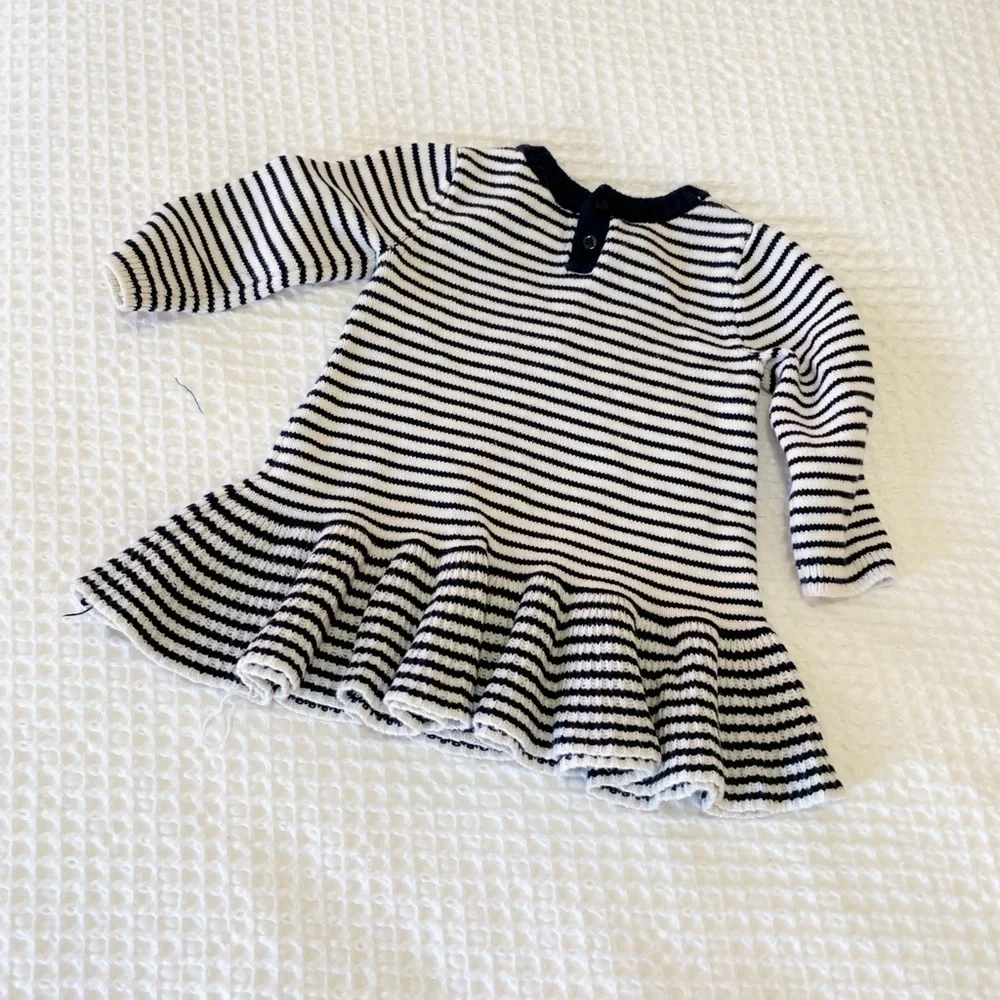 Baby Gap Striped Apple Knit Sweater Dress – Size 6–12 Months